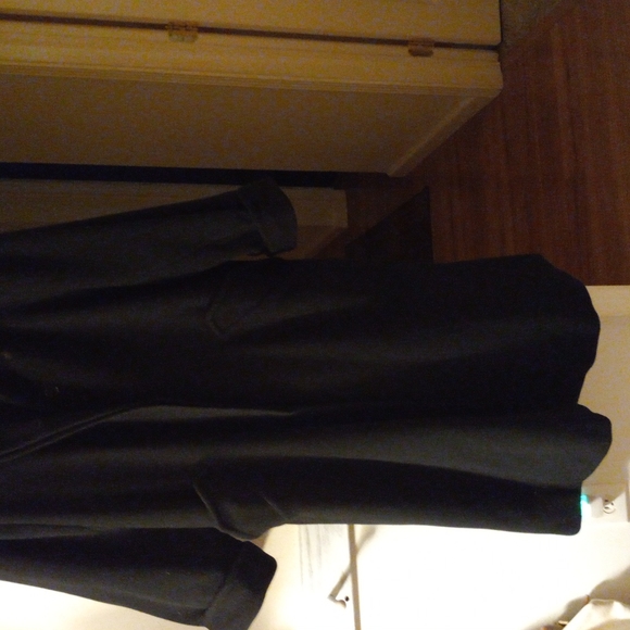 Coat - Picture 3 of 4